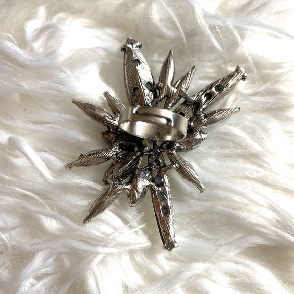 Giant Cosmic Starburst AB adjustable statement cocktail ring - Picture 5 of 8